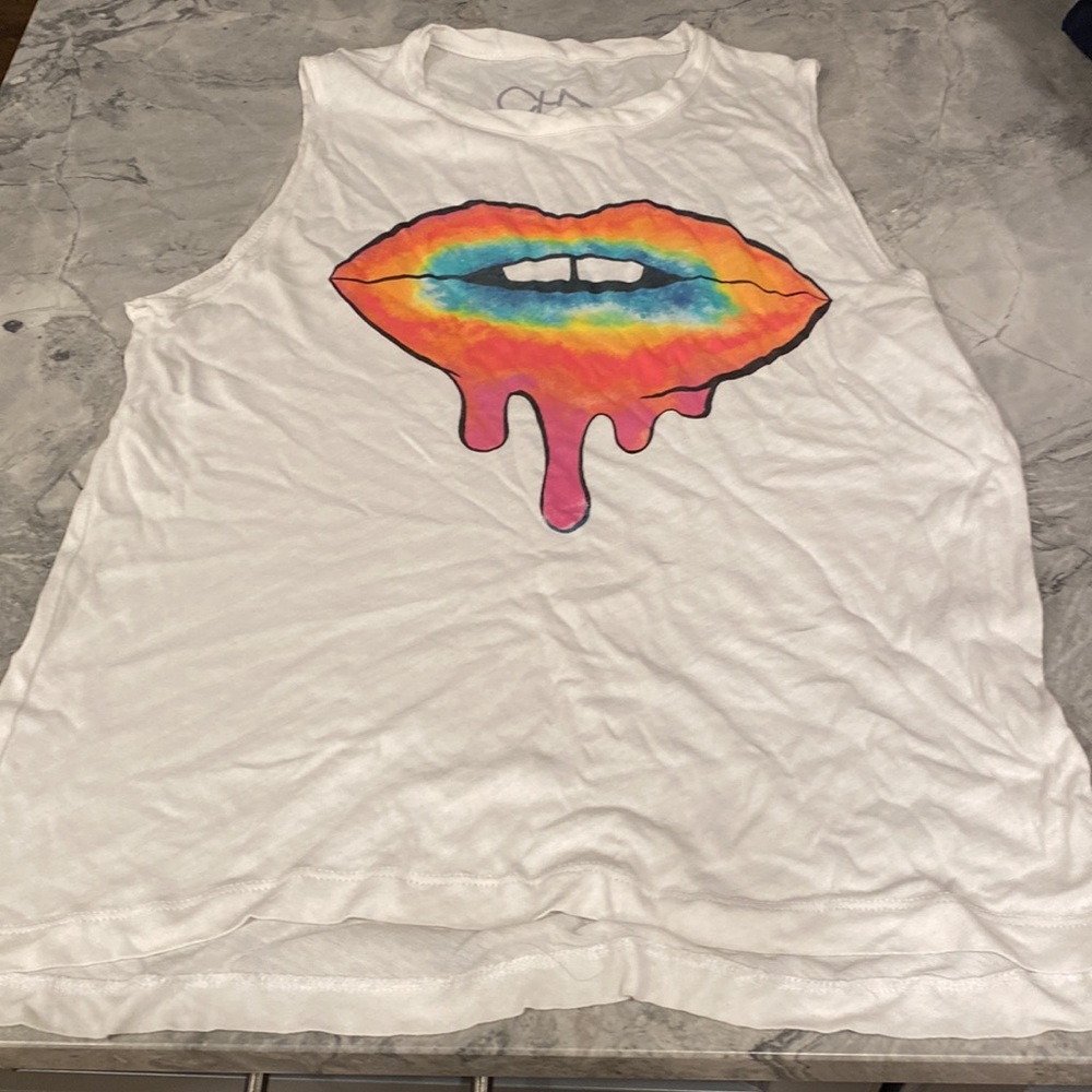 Tank - Picture 2 of 3